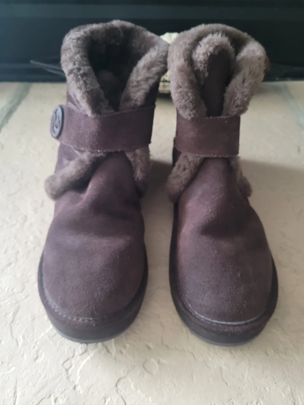 Size 10 M Michael Kors MK Brown Suede Shearling Lined Winter Women Boots